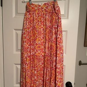 Pre owned torrid maxi skirt size 1